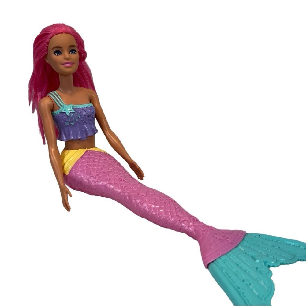 2017 Barbie Dreamtopia Mermaid Doll Pink Swim Bath Time